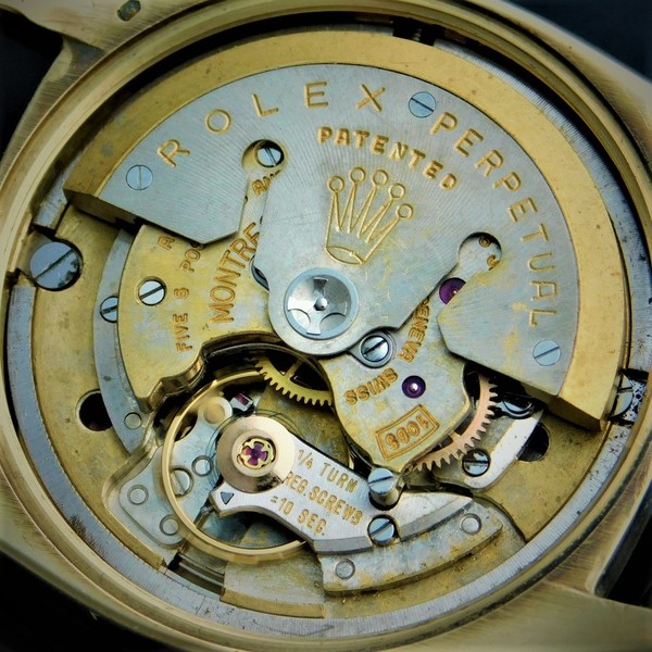 ROLEX Fourth Generation Model “DATEJUST” 14K SOLID GOLD CASE