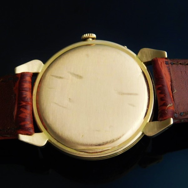 MOVADO Triple Calendar “CALENDERGRAPH” 14K Solid Gold Case