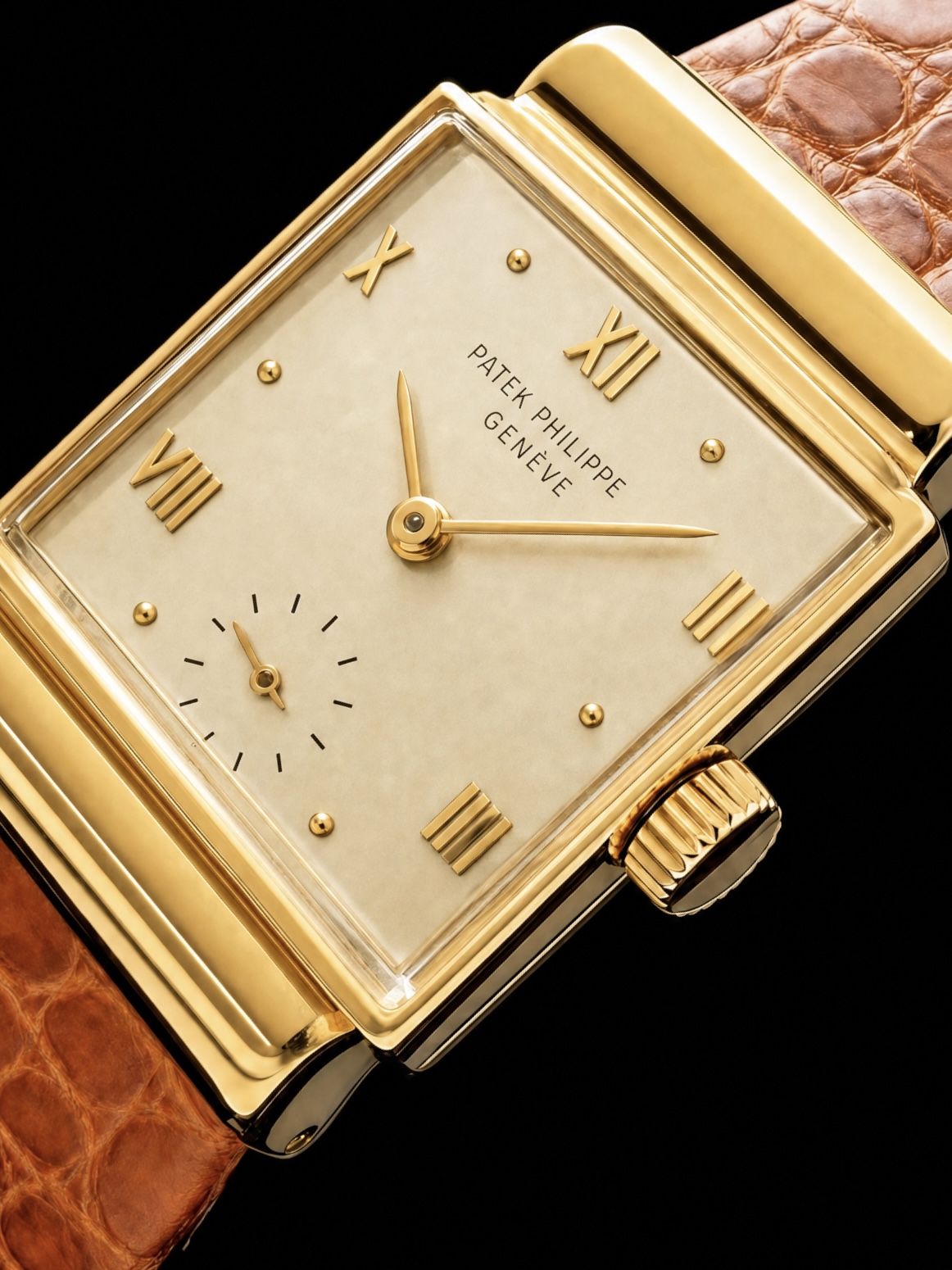 PATEK PHILIPPE HOODED RECTANGULAR 18K SOLID GOLD Ref.1438 Cal.9-90 18金無垢シャンパンゴールド フーデッド パテック フィリップのサムネイル