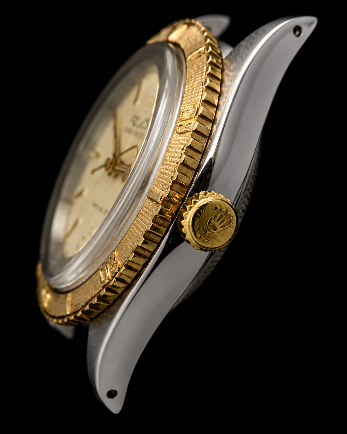 Rolex OysterR Perpetual ” TURN-0-GRAPH ” Ref.6202 Cal.645 18K intricate Crosss-pattern & Hour Markers engraving w.expandable bracelet Ref.6636 / オイスターパーペチュアル回転ベゼル”ターノグラフ” 18金無垢クロス柄時間スケール彫金ベゼル 6636 エクステンションブレスのサムネイル