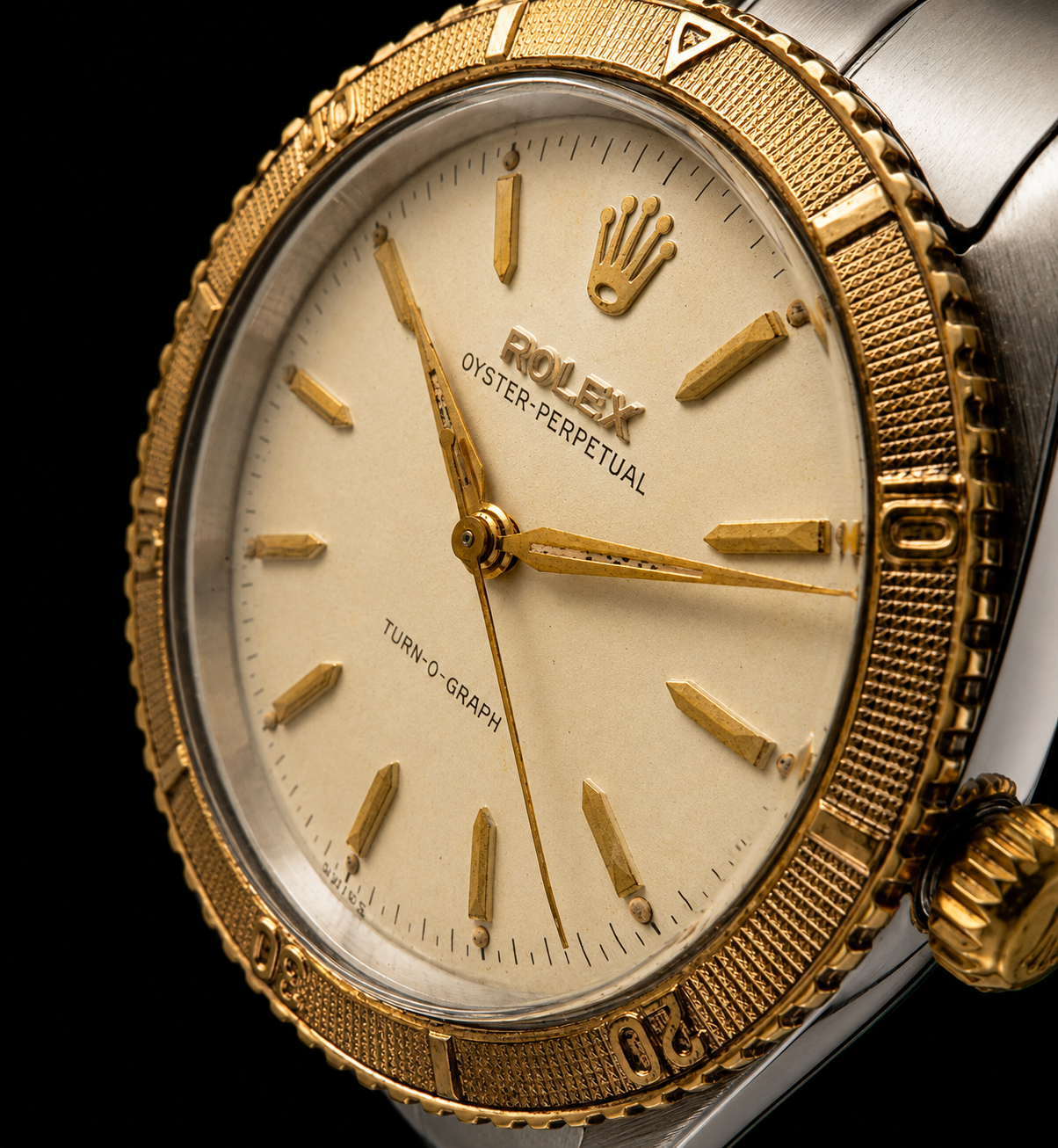 Rolex OysterR Perpetual ” TURN-0-GRAPH ” Ref.6202 Cal.645 18K intricate Crosss-pattern & Hour Markers engraving w.expandable bracelet Ref.6636 / オイスターパーペチュアル回転ベゼル”ターノグラフ” 18金無垢クロス柄時間スケール彫金ベゼル 6636 エクステンションブレスのサムネイル
