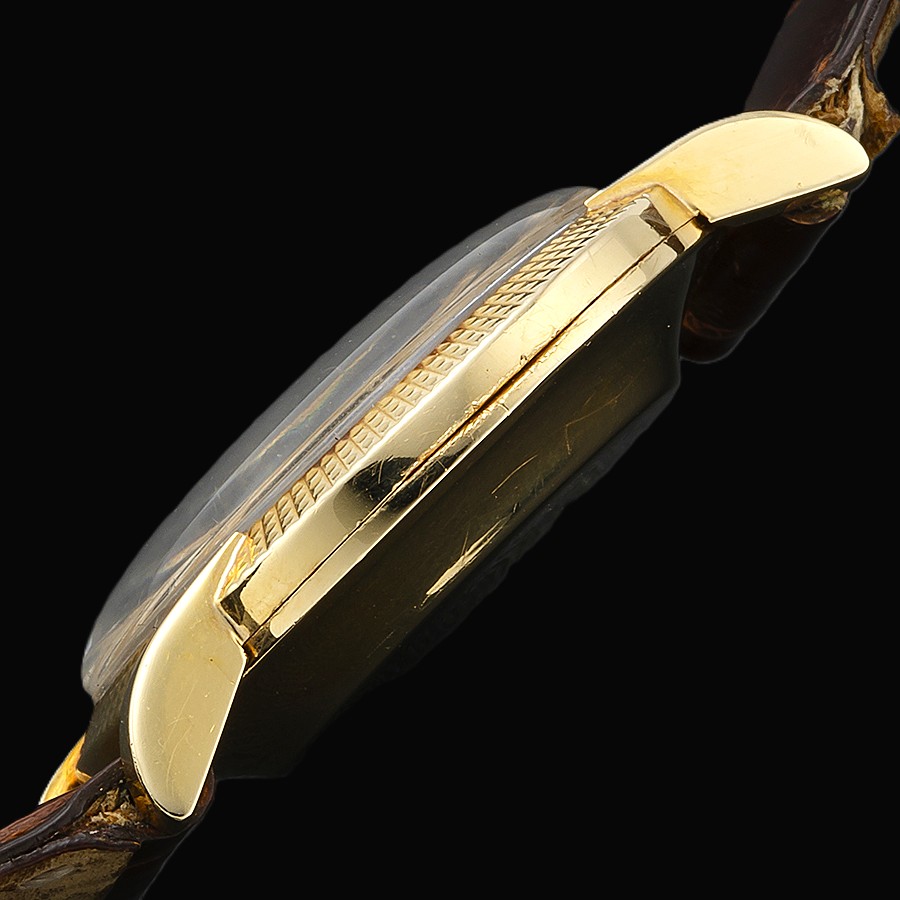 美への拘り☆18金無垢クールドパリ彫金&コンベックスラグ★ルクルト オートマティック Ref.37031★名機Cal.493自動巻チラネジ18000のサムネイル