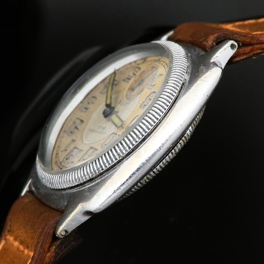 ロレックス クョッション オイスター 1927年 ブフェラーリテイラー品 Ref.1072 / ROLEX CUSHION BY BUCHERERのサムネイル