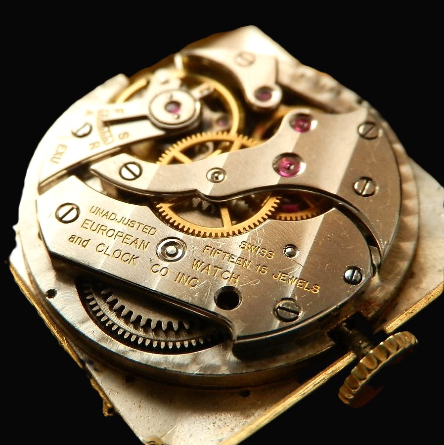 18K Solid Square Gold with Fancy Lug ” EWC Cartier EUROPEAN WATCH & CLOCK COMPANY” Cal.417 18金無垢 スクエアーケース ファンシーラグのサムネイル