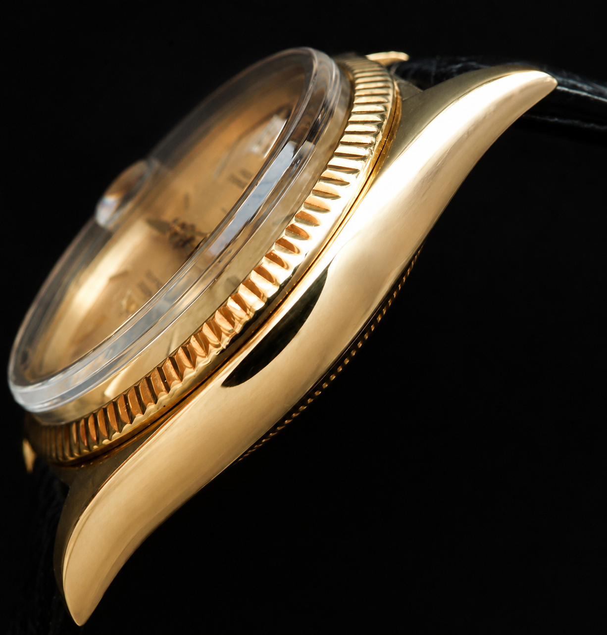 14K Solid Gold ROLEX Oyster Perpetual Datejust Ref.6605 / 14金無垢★ロレックス デイトジャストRef.6605★初両方向巻き上げ名機1056キャリ☆当社OH済みのサムネイル