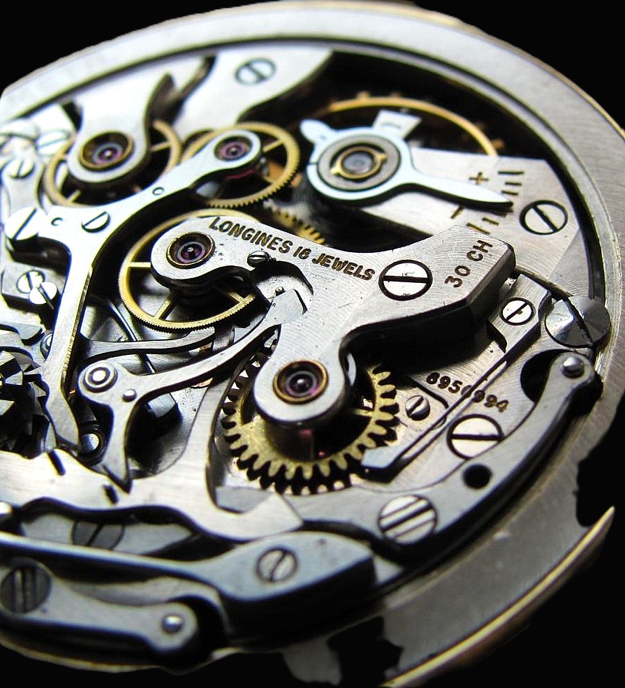 Longines Ref.5967 Cal.30 CH 18K Solid Gold “FLYING BACK CHRONOGRAPH” Red Tachymeter & Blue Telemeter / 18金無垢 フライバッククロノグラフのサムネイル