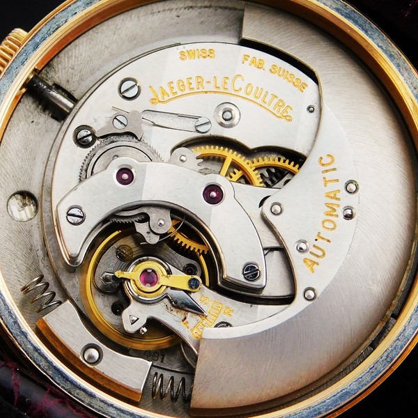 JAEGER LECOULTRE 14k Solid gold “POWER RESERVE INDICATOR” “Louis