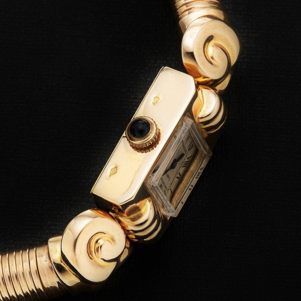【希少】Cartier　カルティエ　アートデコスタイル デスククロック 純正 カルティエが卓上でクロックになる“鐘型”ウォッチを復刻
